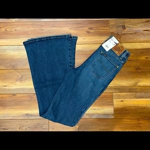 Lee NWT High Rise Vintage Flare with Stretch